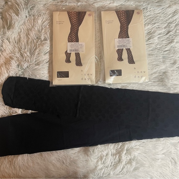 NWT* 1X/2X Women’s Sheer Reverse Dot Tights- A New Day Black 2pk 2 pairs - Picture 3 of 7